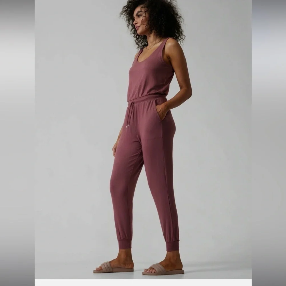 Athleta Jumpsuit Women Small Balance Rose Pink Sweatpants Jogger One Piece T